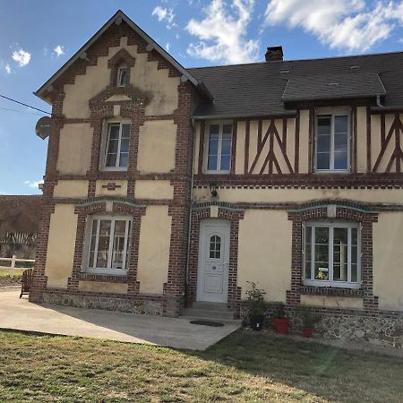 Апартаменты Haras Cour Lozey Sainte-Marguerite-des-Loges Экстерьер фото